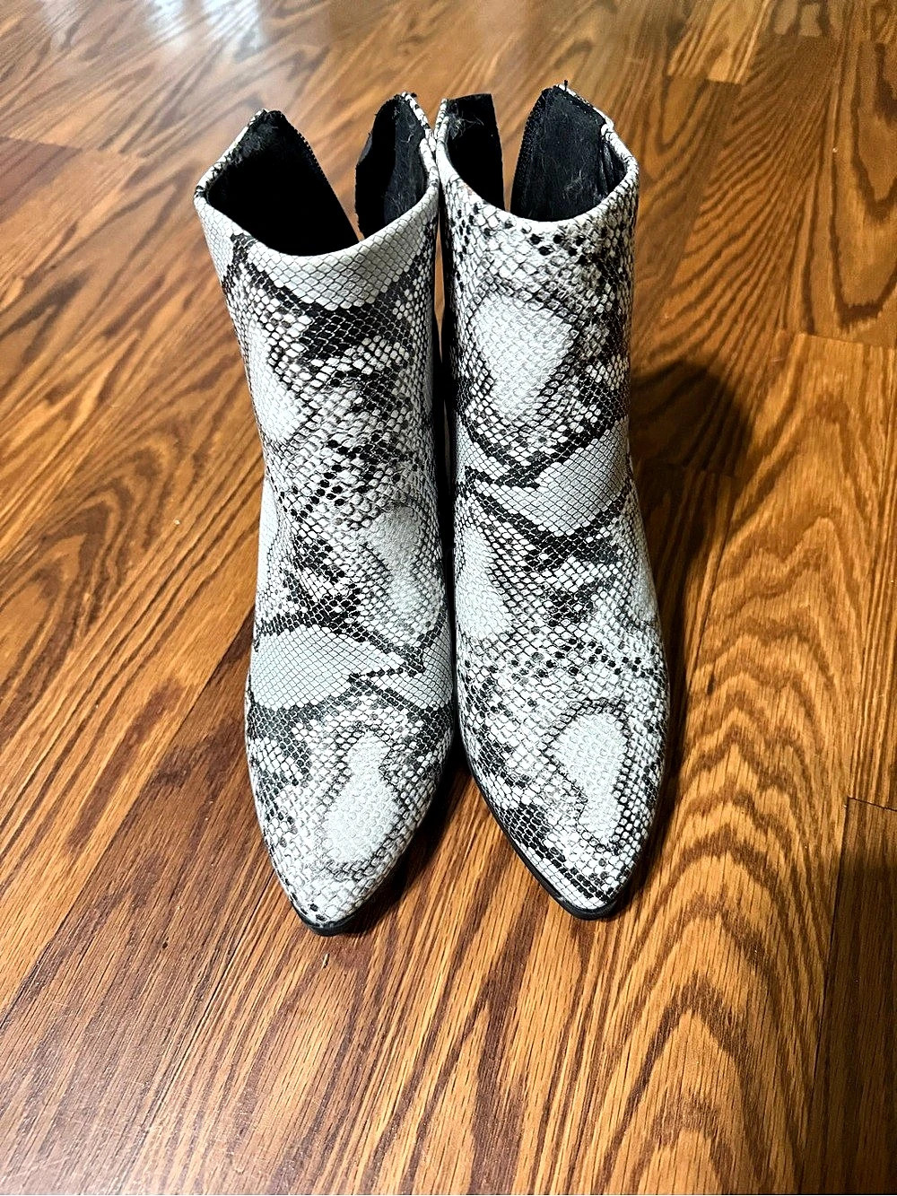 Top Moda Snake Print Pointed Toe Ankle Boots
